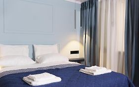 Sani Deluxe Suites Home- Monastiraki Square - Brand New Home